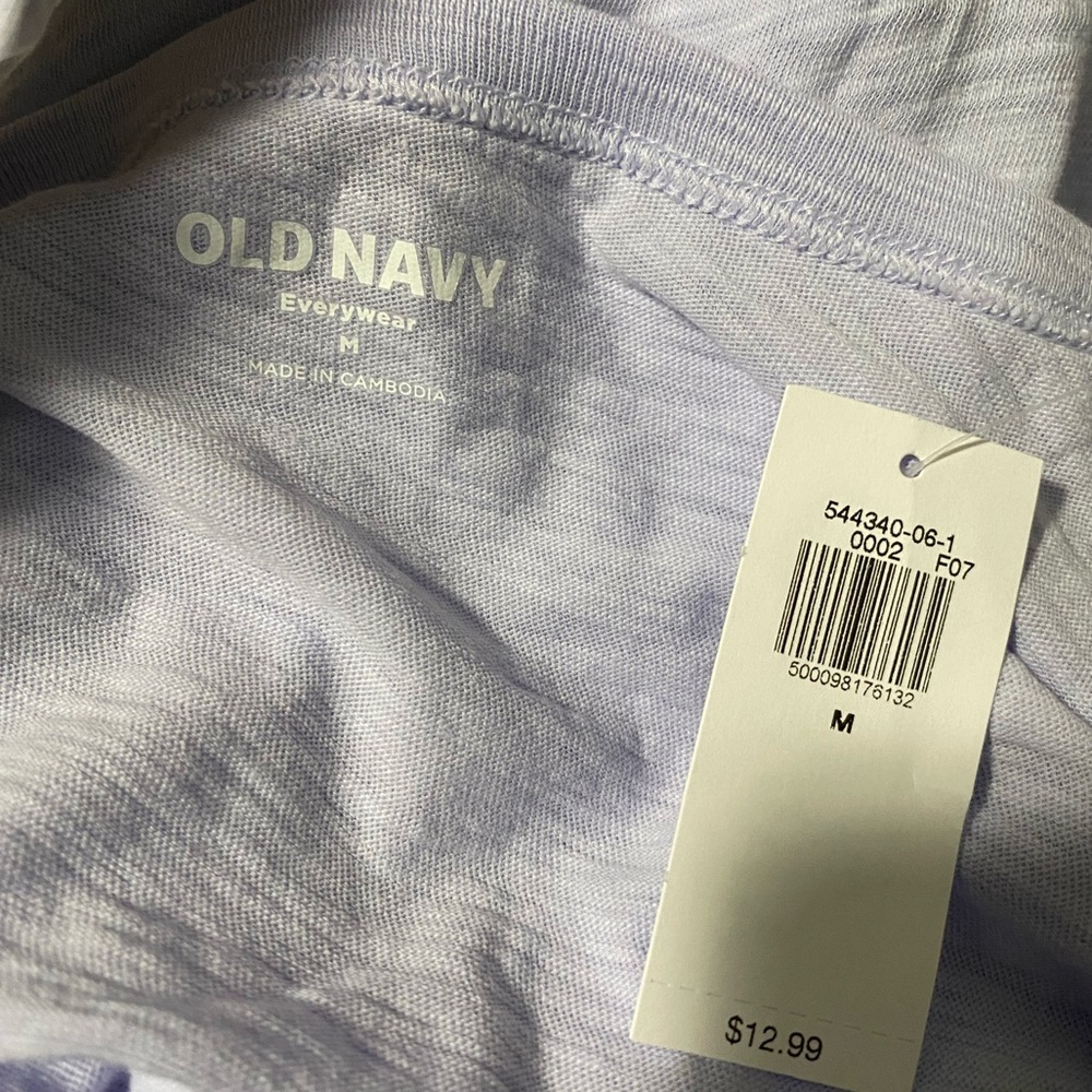 Old Navy EveryWear V-Neck Short Sleeve 100% Cotton Lavender Purple Medium NWT - Picture 4 of 6